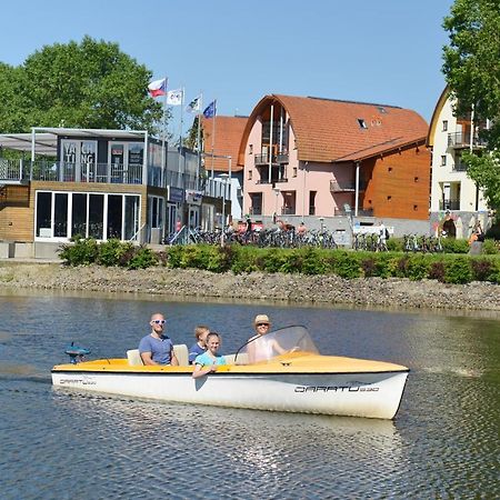 Riviera Lipno 510/17 Apartment Lipno nad Vltavou Luaran gambar